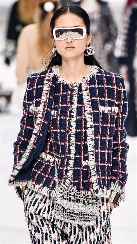 chanel fall 2019 tweed coats